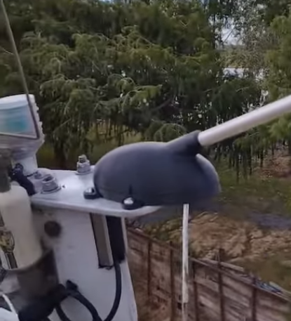 Hummer 26 ft Sailboat Install