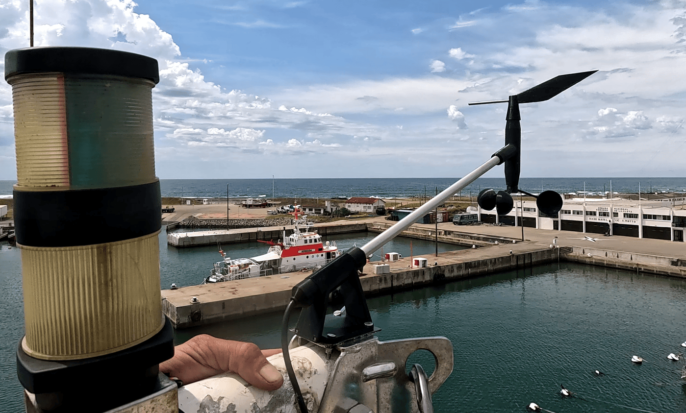 Hummer Wind Sensor – Real Installation on a Steel Sailboat